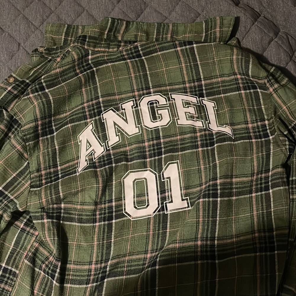 Button down - Picture 2 of 2